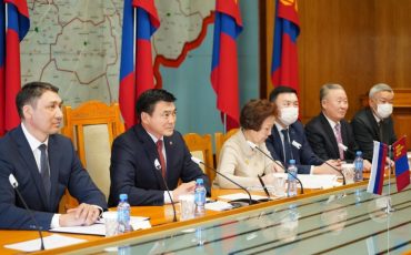 Байгалийн хийн хоолойн төслийн судалгааны ажлыг эхлүүлэх гэрээнд гарын үсэг зурлаа